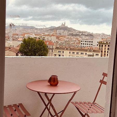 Sublime 2 Pieces Vue Incroyable Mer Et Tout Les Monuments De Marseille Bagian luar foto